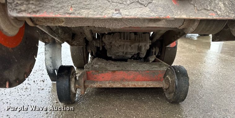 image for item DH9963 Husqvarna concrete saw