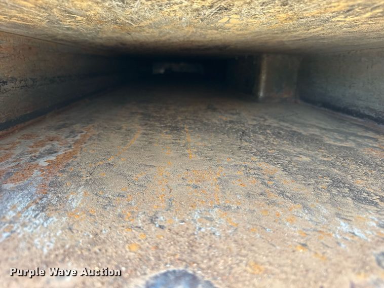 image for item DH9981 2010 International SA615 digger derrick truck