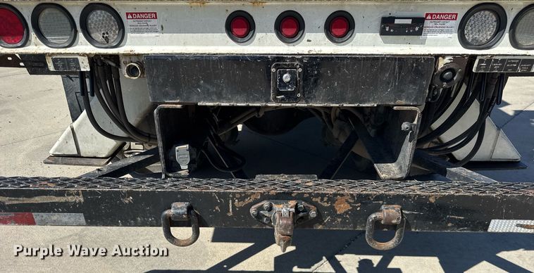 image for item DH9981 2010 International SA615 digger derrick truck