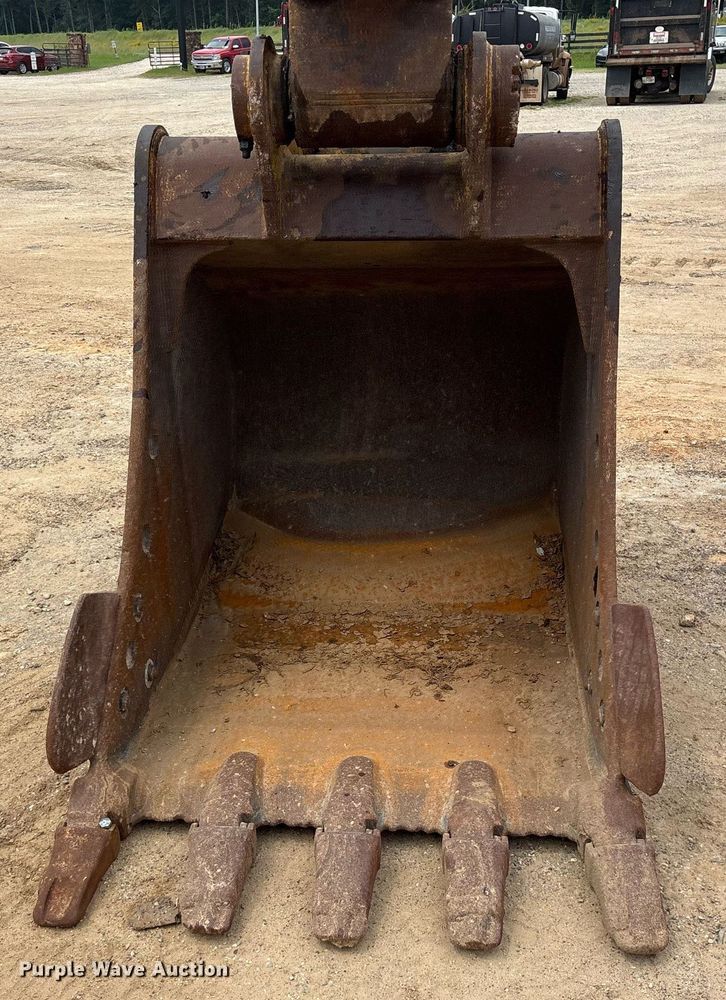 image for item DM1895 2017 Caterpillar 323F L excavator