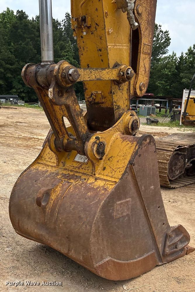 image for item DM1895 2017 Caterpillar 323F L excavator