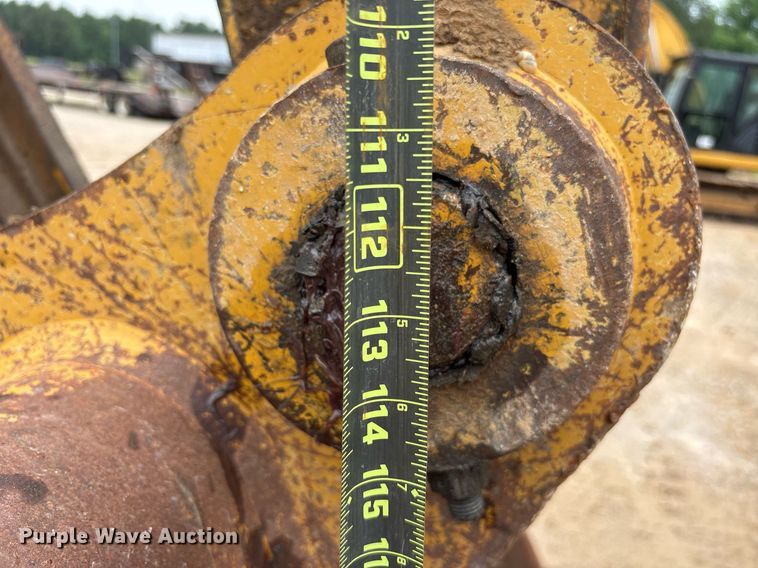 image for item DM1895 2017 Caterpillar 323F L excavator