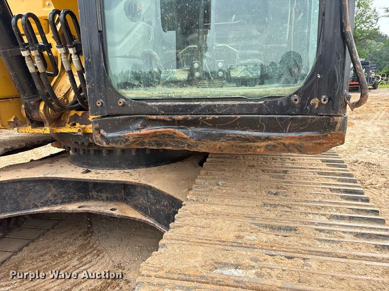 image for item DM1895 2017 Caterpillar 323F L excavator