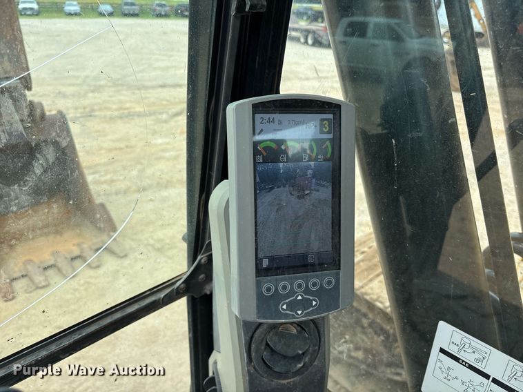 image for item DM1895 2017 Caterpillar 323F L excavator