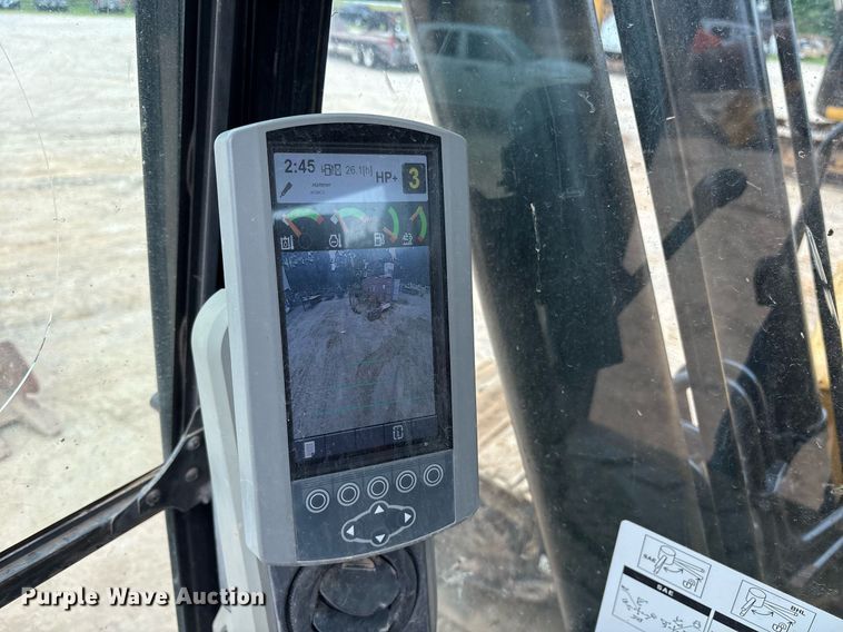 image for item DM1895 2017 Caterpillar 323F L excavator