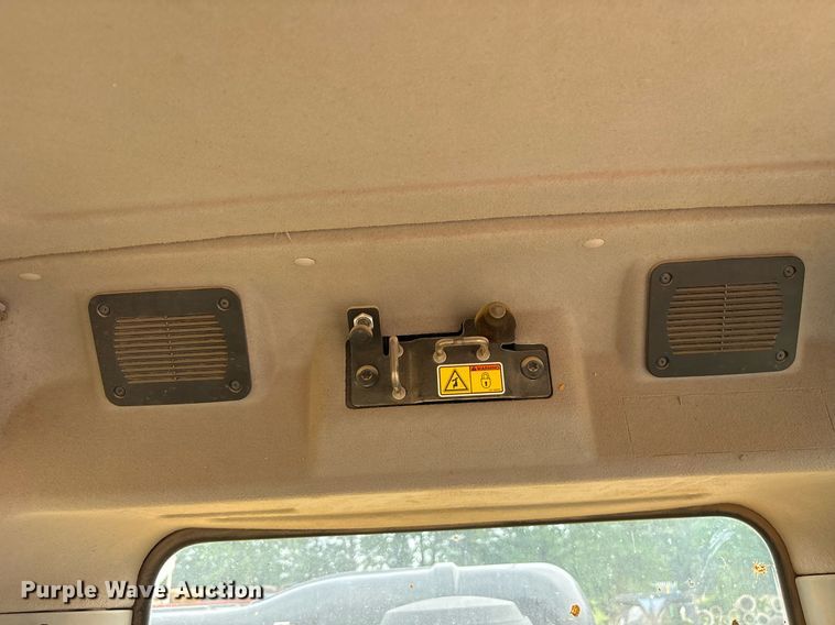 image for item DM1895 2017 Caterpillar 323F L excavator