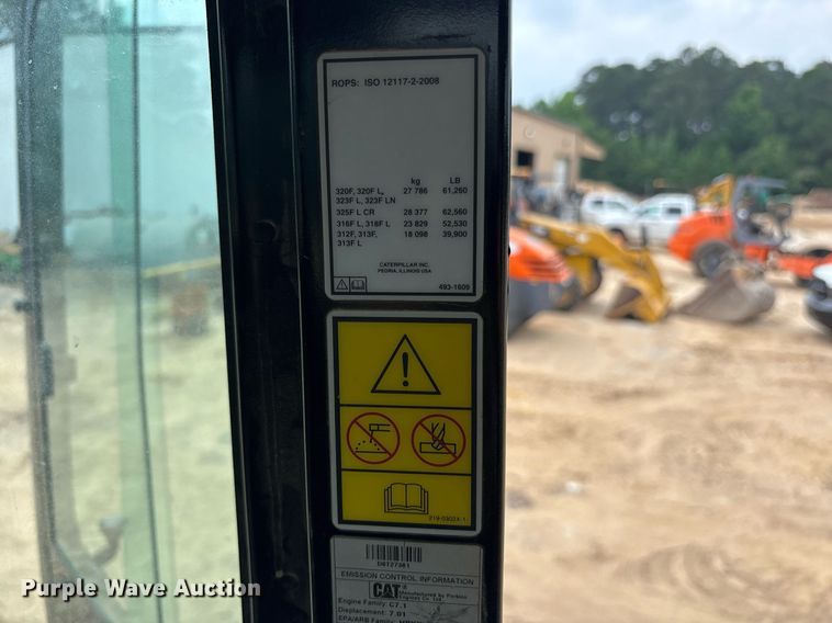 image for item DM1895 2017 Caterpillar 323F L excavator