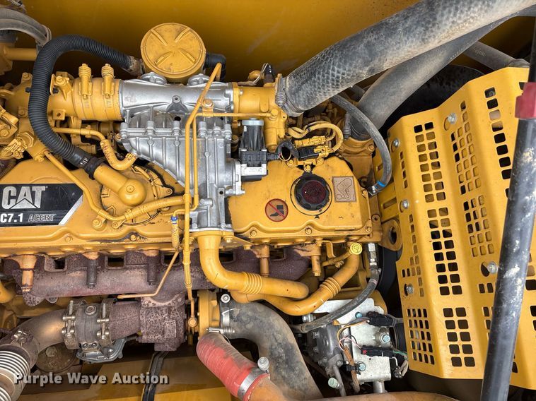 image for item DM1895 2017 Caterpillar 323F L excavator