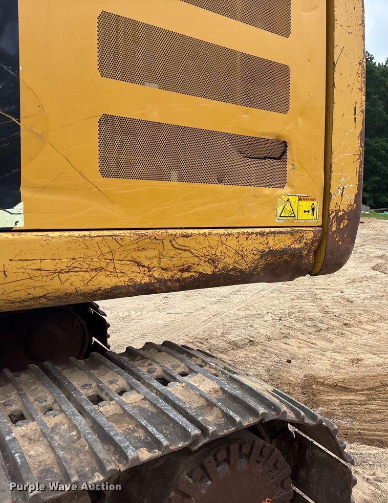 image for item DM1896 2013 Caterpillar 320E L excavator