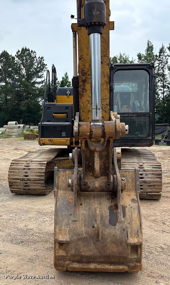 image for item DM1896 2013 Caterpillar 320E L excavator