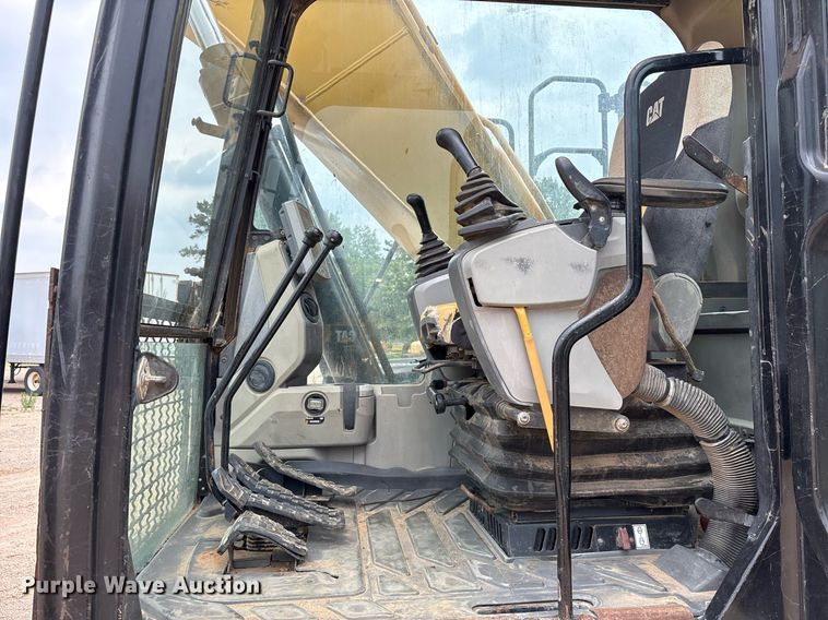 image for item DM1896 2013 Caterpillar 320E L excavator