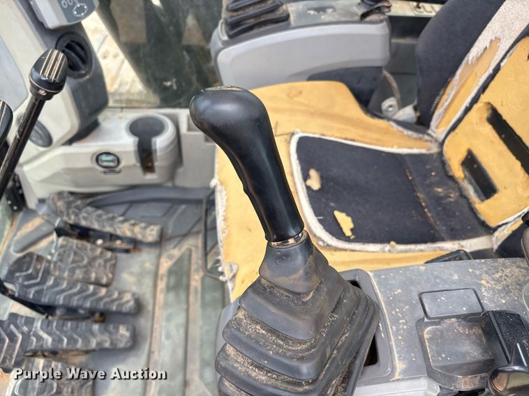 image for item DM1896 2013 Caterpillar 320E L excavator