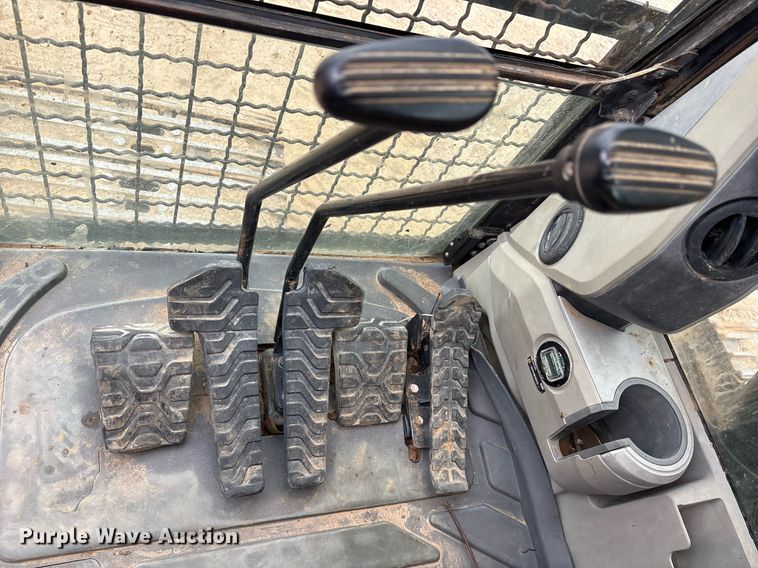 image for item DM1896 2013 Caterpillar 320E L excavator