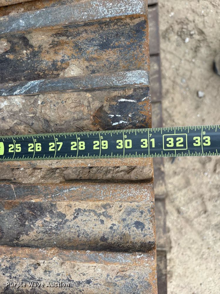 image for item DM1896 2013 Caterpillar 320E L excavator