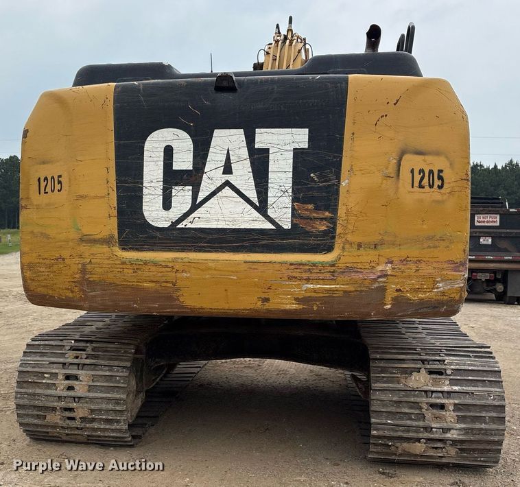 image for item DM1897 2013 Caterpillar 320E L excavator
