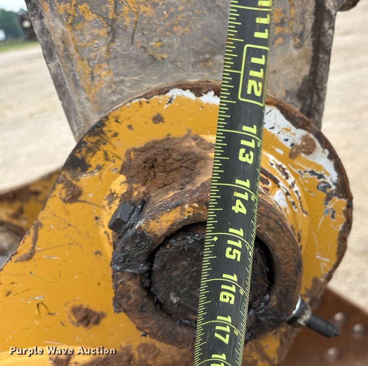 image for item DM1897 2013 Caterpillar 320E L excavator