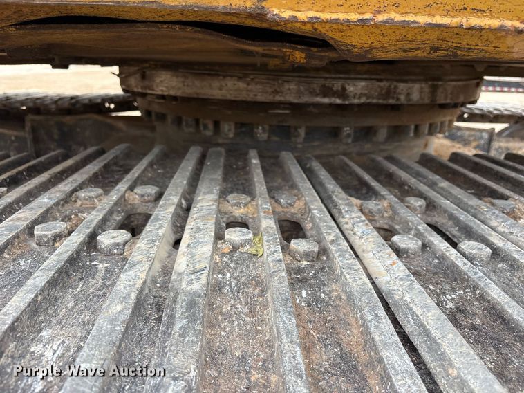 image for item DM1897 2013 Caterpillar 320E L excavator