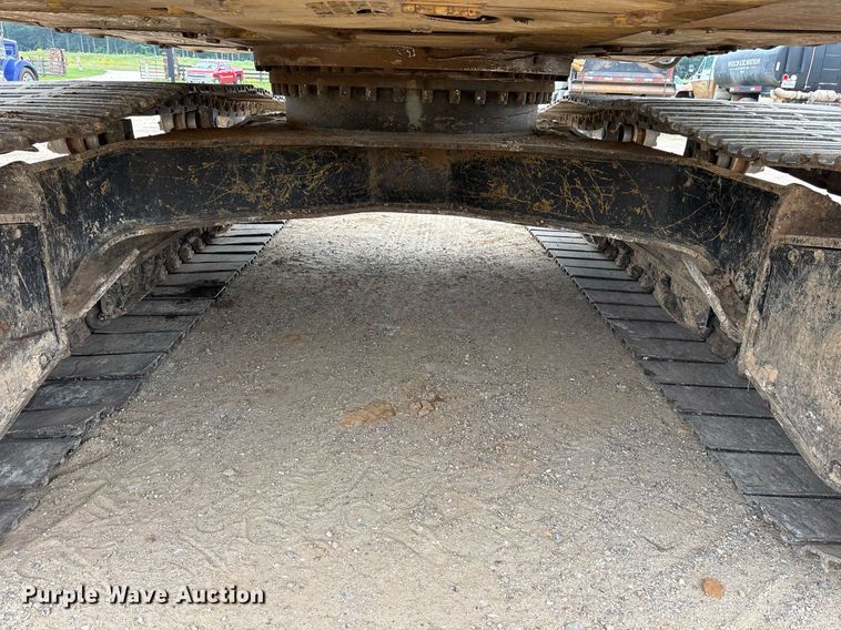 image for item DM1897 2013 Caterpillar 320E L excavator