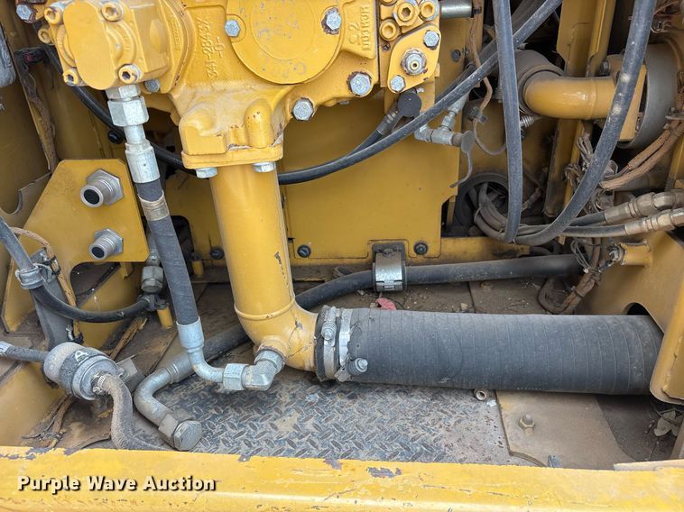 image for item DM1897 2013 Caterpillar 320E L excavator