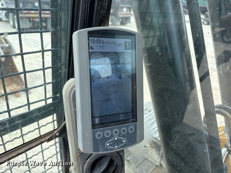 image for item DM1897 2013 Caterpillar 320E L excavator