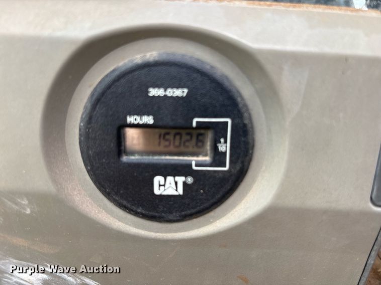 image for item DM1897 2013 Caterpillar 320E L excavator