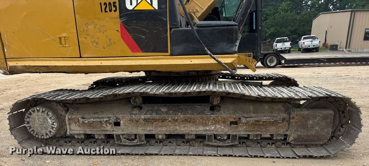 image for item DM1897 2013 Caterpillar 320E L excavator
