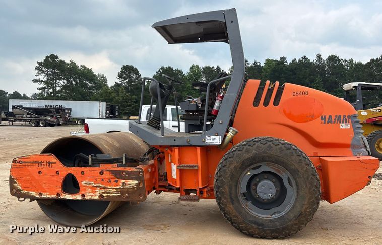 image for item DM1898 2012 Hamm 3307 single drum vibratory roller