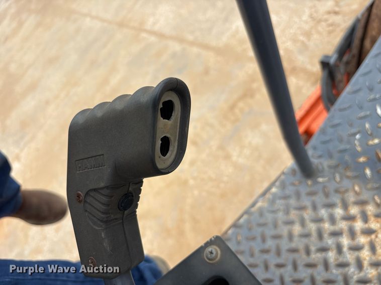 image for item DM1898 2012 Hamm 3307 single drum vibratory roller