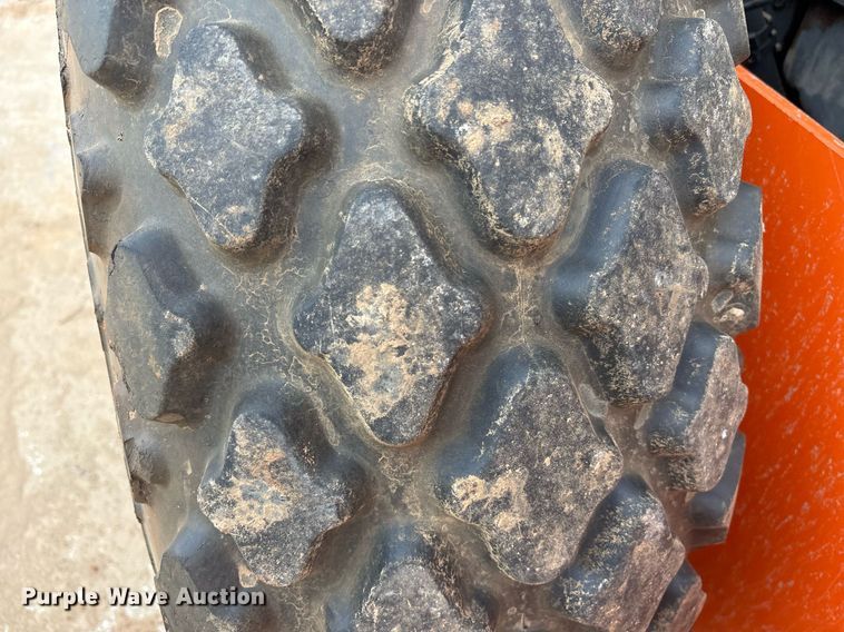 image for item DM1898 2012 Hamm 3307 single drum vibratory roller