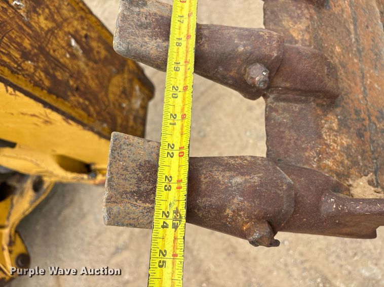 image for item DM1899 2010 Caterpillar 420E backhoe