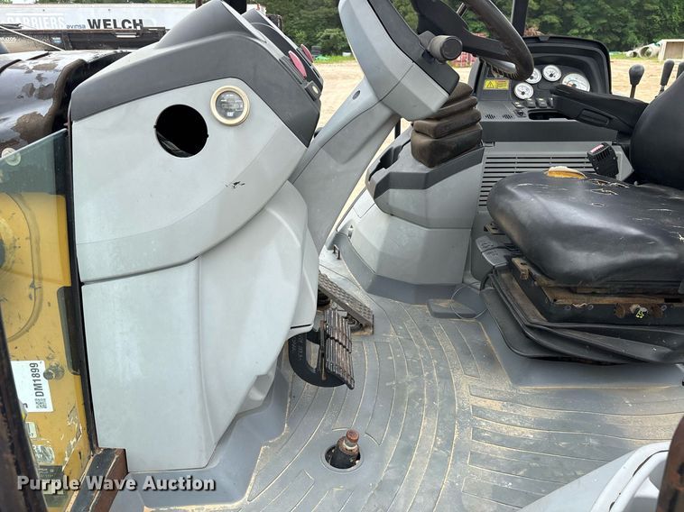 image for item DM1899 2010 Caterpillar 420E backhoe