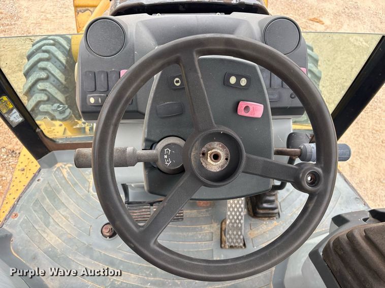 image for item DM1899 2010 Caterpillar 420E backhoe