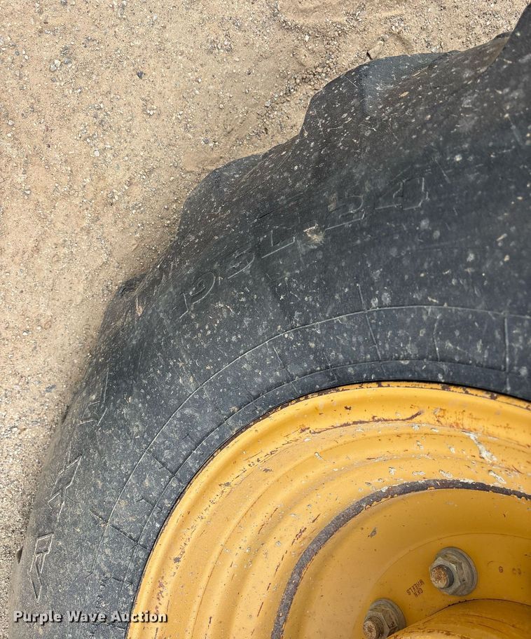 image for item DM1899 2010 Caterpillar 420E backhoe