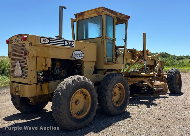 image for item DM1903 1977 Champion D-715 rigid frame motor grader