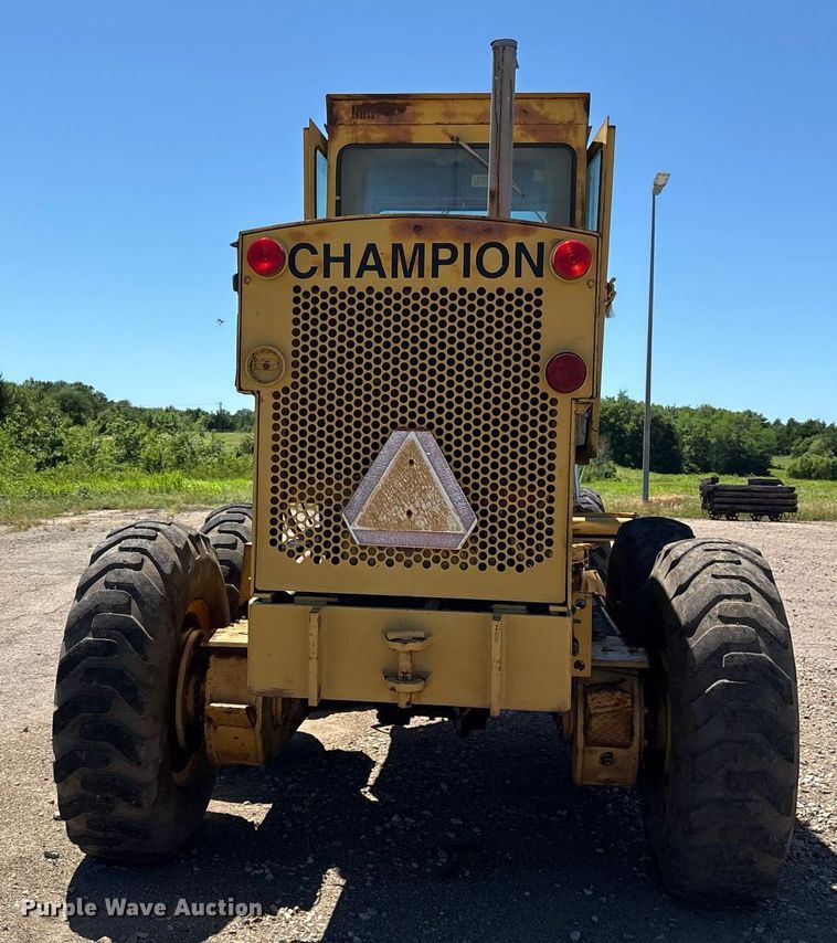 image for item DM1903 1977 Champion D-715 rigid frame motor grader
