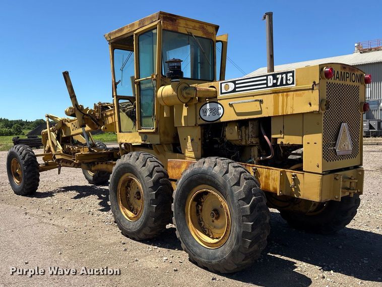 image for item DM1903 1977 Champion D-715 rigid frame motor grader