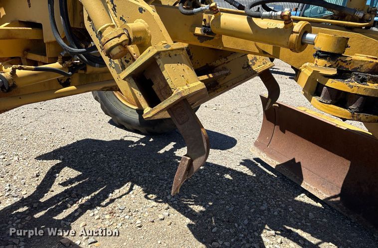 image for item DM1903 1977 Champion D-715 rigid frame motor grader