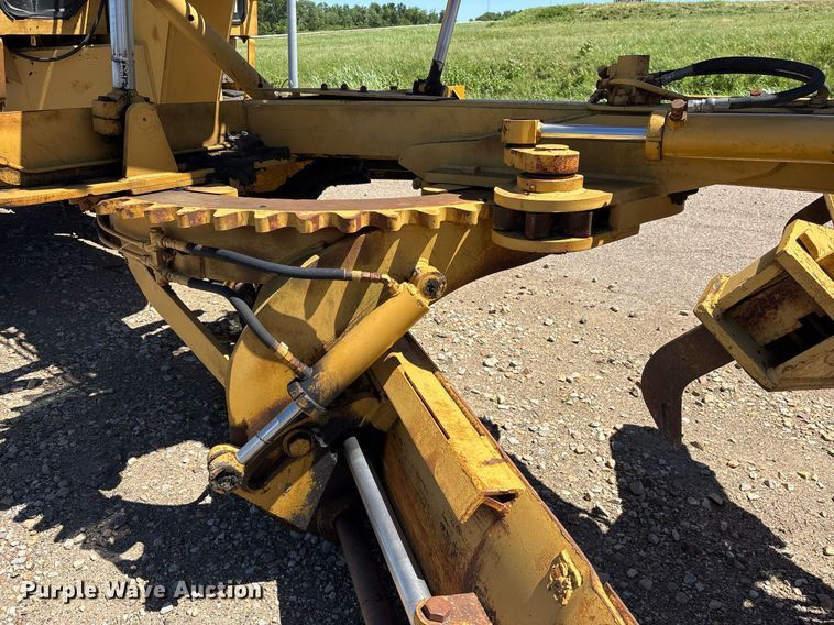 image for item DM1903 1977 Champion D-715 rigid frame motor grader