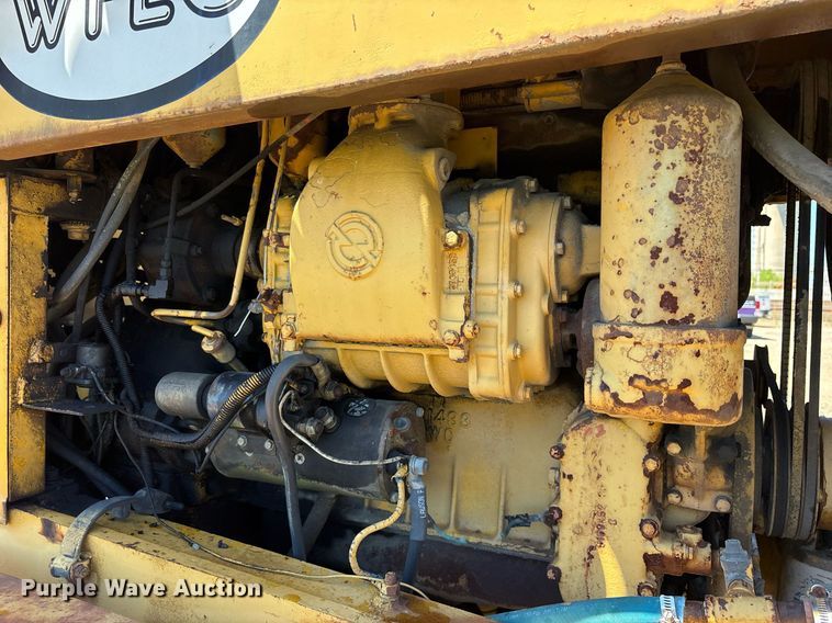 image for item DM1903 1977 Champion D-715 rigid frame motor grader