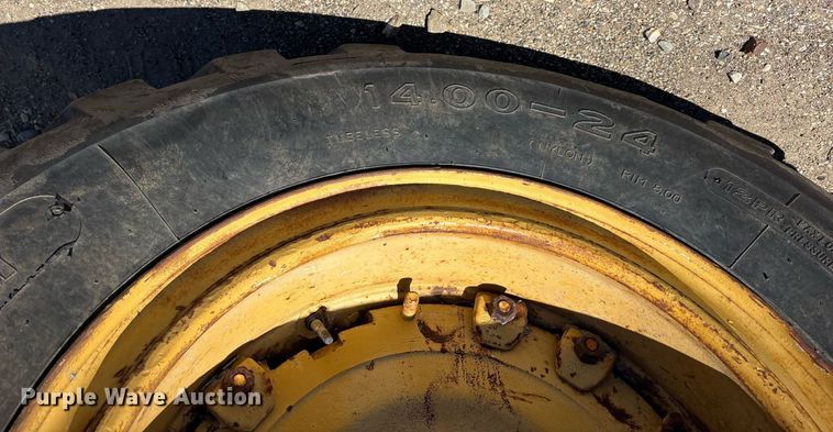 image for item DM1903 1977 Champion D-715 rigid frame motor grader