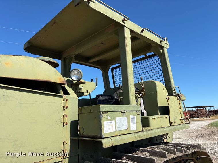 image for item DM1905 Caterpillar D7G dozer