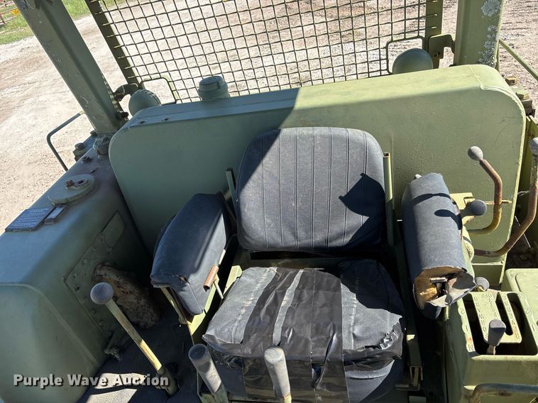 image for item DM1905 Caterpillar D7G dozer