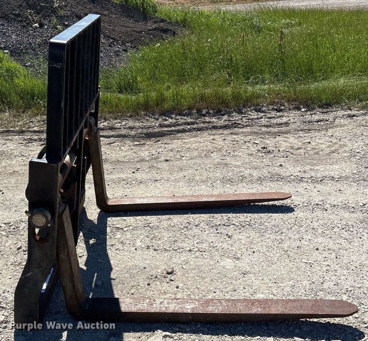 image for item DM1906 Skytrak 48