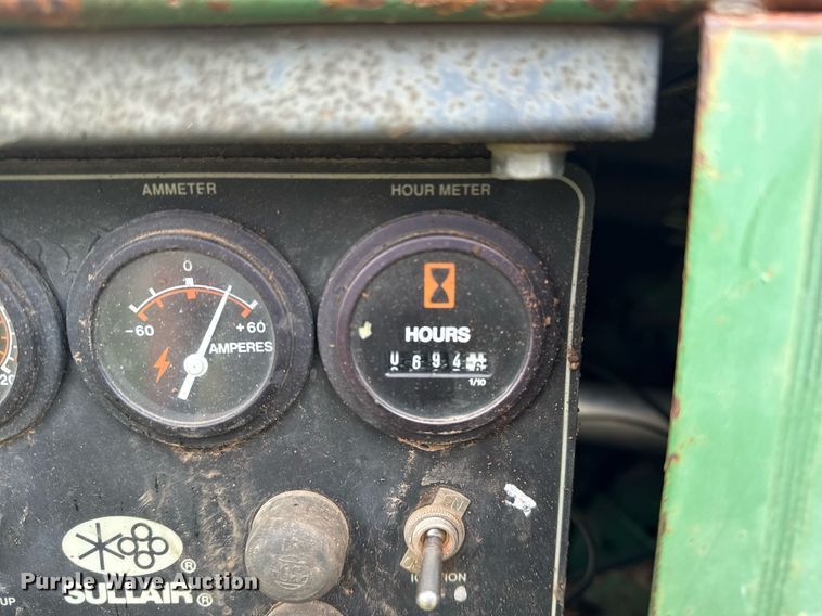 image for item DM5740 Sullair 185DPQ-JD air compressor