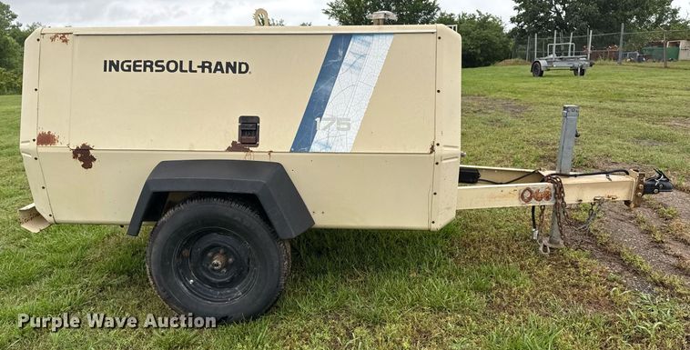 image for item DM5741 1993 Ingersoll Rand P175BWJD air compressor
