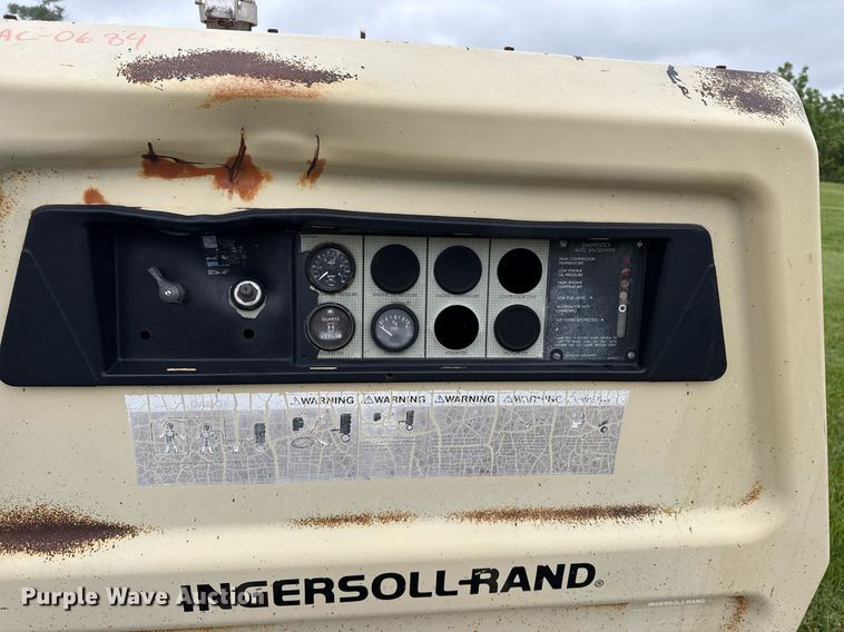 image for item DM5741 1993 Ingersoll Rand P175BWJD air compressor