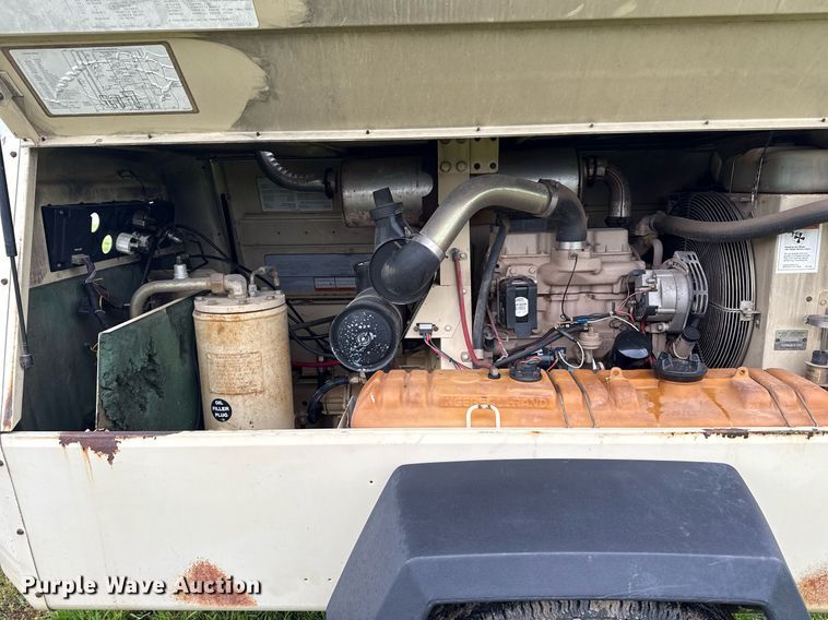 image for item DM5741 1993 Ingersoll Rand P175BWJD air compressor