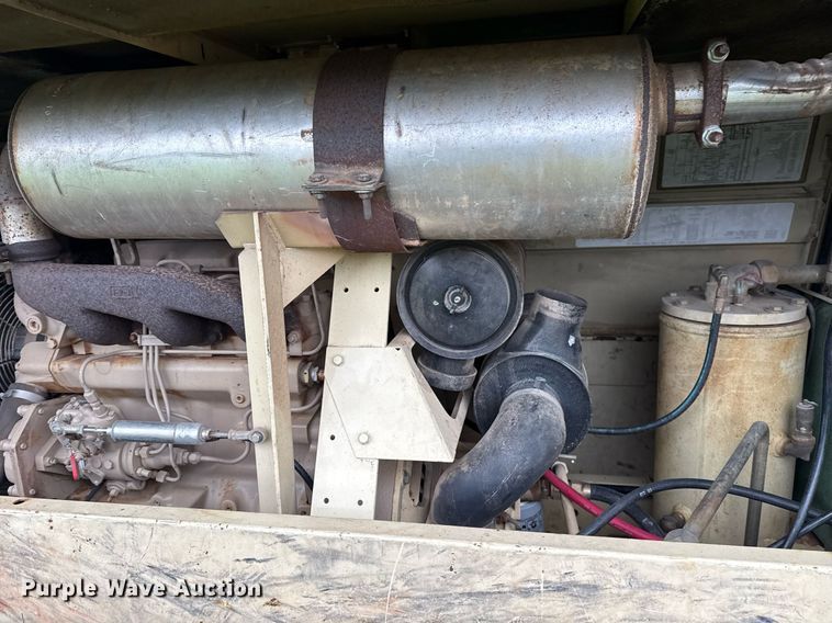 image for item DM5741 1993 Ingersoll Rand P175BWJD air compressor