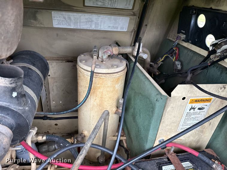 image for item DM5741 1993 Ingersoll Rand P175BWJD air compressor