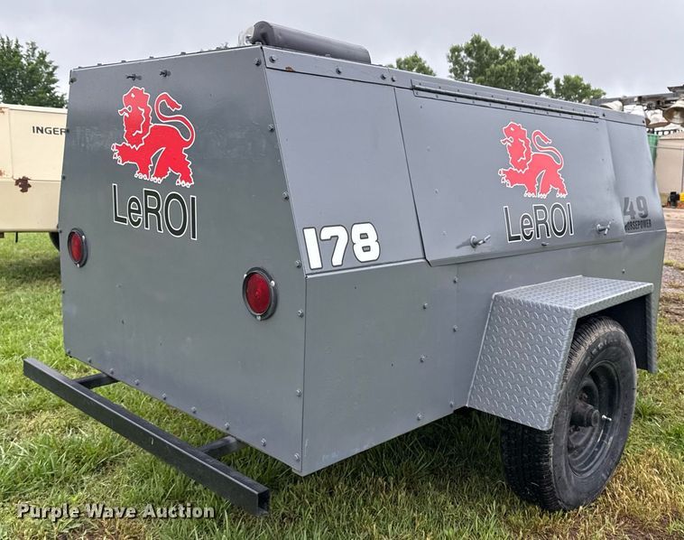 image for item DM5742 1993 LeRoi International air compressor